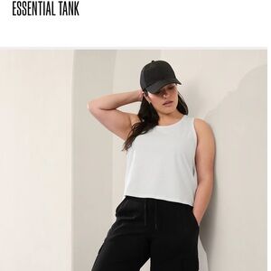 NWT - Athleta Essential Tank